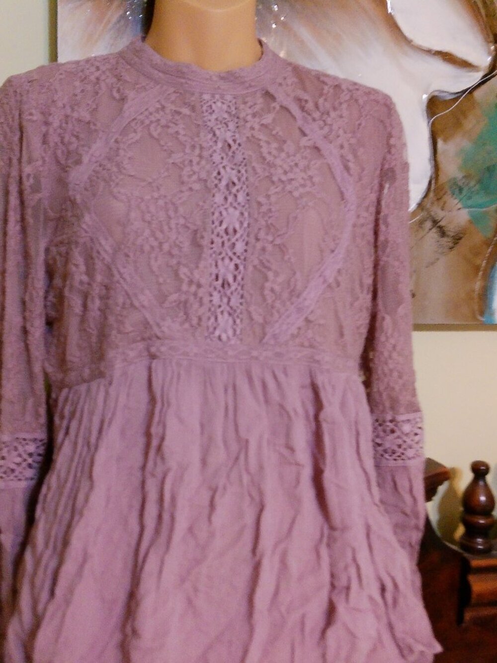 AMERICAN EAGLE LACE TOP DUSTY MAUVE GOOD CONDITION